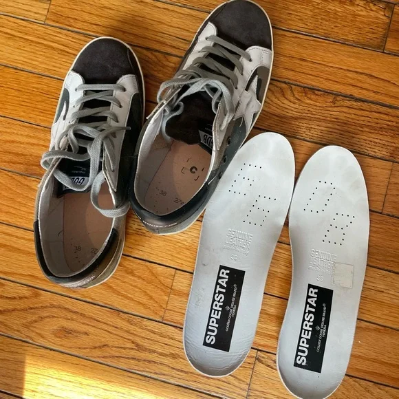 Golden Goose Deluxe Brand Superstar Sneakers. Size 38. - Picture 4 of 8